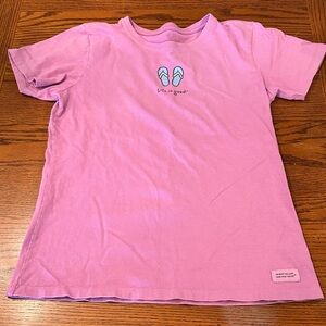 Women’s life is good T-shirt size small
